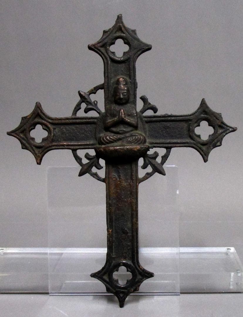 隠れキリシタン　クロス仏坐像　十字架壁掛け