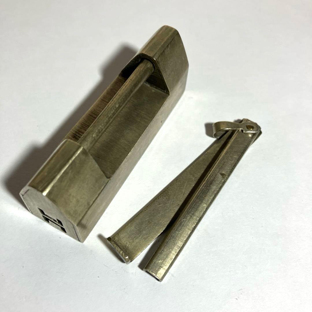 解錠試してみて下さい（その２）「解錠方法が特徴的な李朝銘入り骨董錠前」