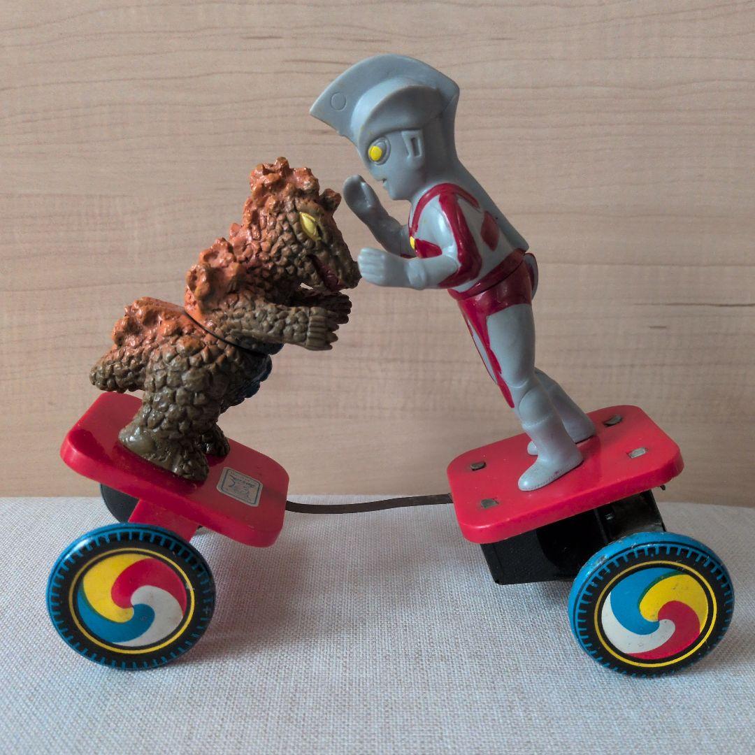 怪獣大決斗 ウルトラマンエース ベロクロン ブルマァク 昭和【破損部分あり】