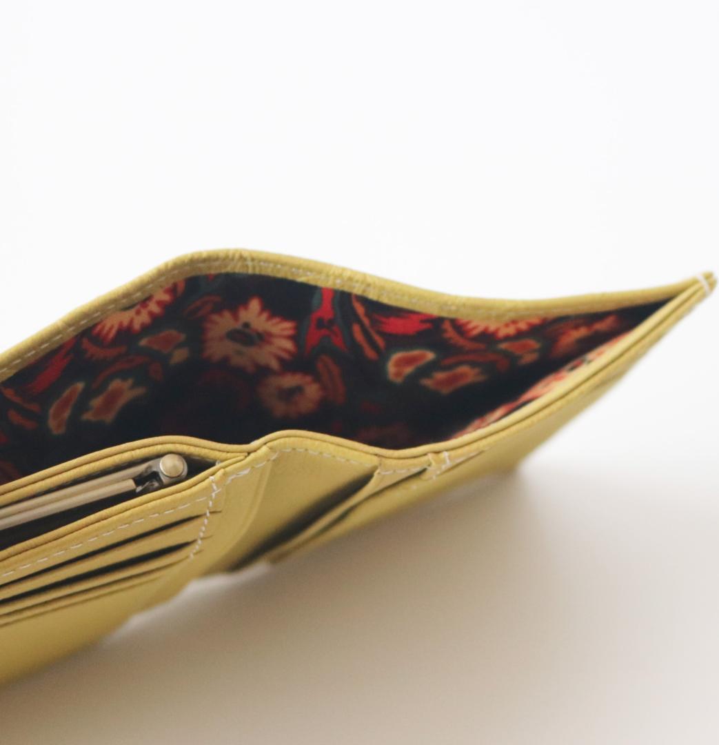 新品タグ付き【アナスイ】バタフライ ダンス 口金 がま口二つ折り財布