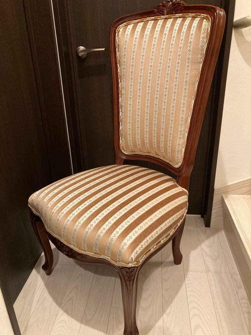 希少　クラシックストライプ柄木製椅子