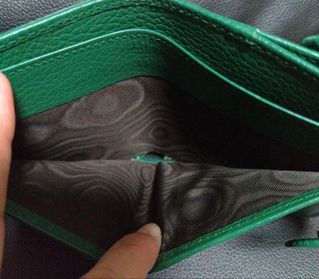 GUCCI グリーンレザー 二つ折り財布