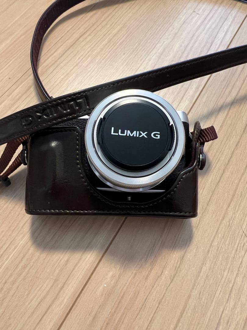 Panasonic DMC-GF7W ミラーレス一眼 カメラ