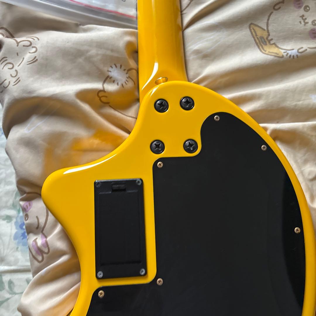 HIDE yellow Heart ギター　zo-3