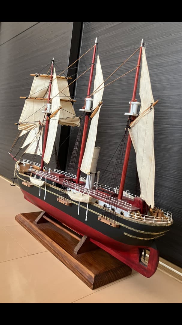 エンデュアランス号(不屈の精神号)帆船模型ほか