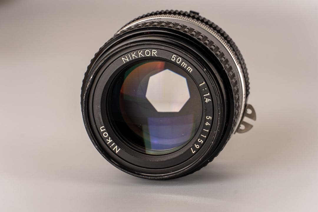 フィルムカメラ Nikon EM + Nikkor Ai-S 50mm F1.4