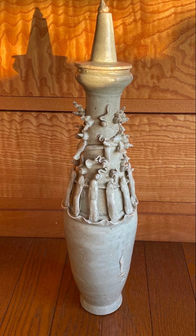 日月壺　蓋付き 白磁　発掘品　中国古阮 陶器の花瓶と鳥型