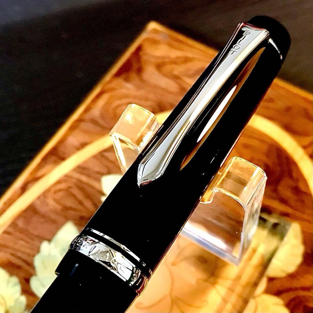 ☆ほぼ新品未使用☆美しいパイロットカスタムヘリテイジ91(ＦＭ)ブラック