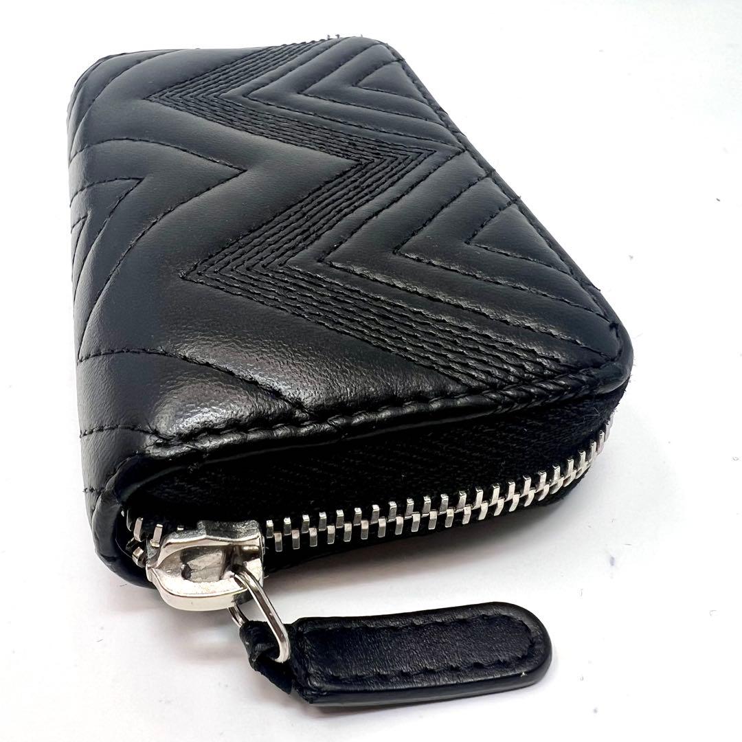 CHANEL シャネル ラムスキン Vステッチ刺繍 ラウンドジップ ケース