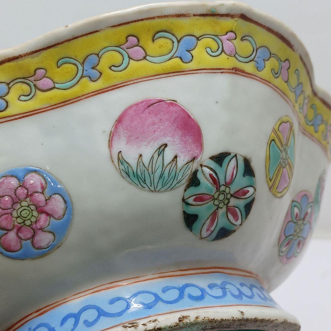 Y2375 中国 手彩 六角粉彩中鉢 在銘印有　く