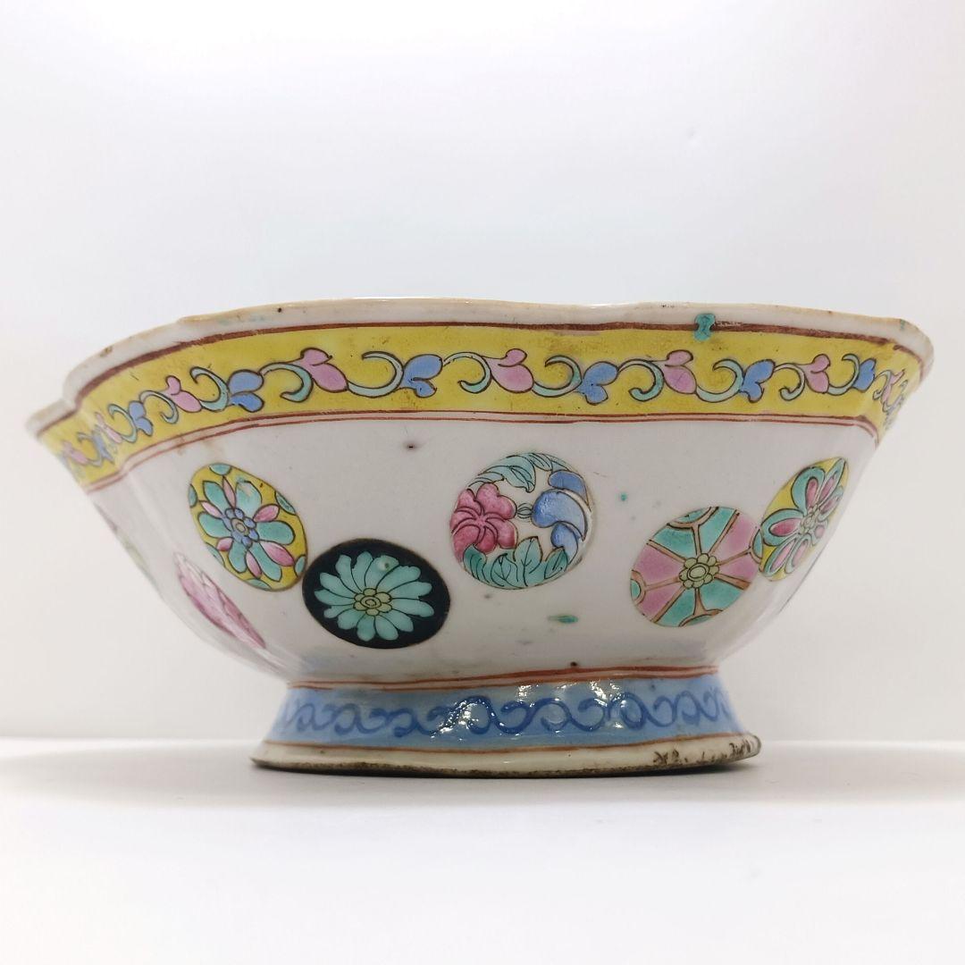 Y2375 中国 手彩 六角粉彩中鉢 在銘印有　く