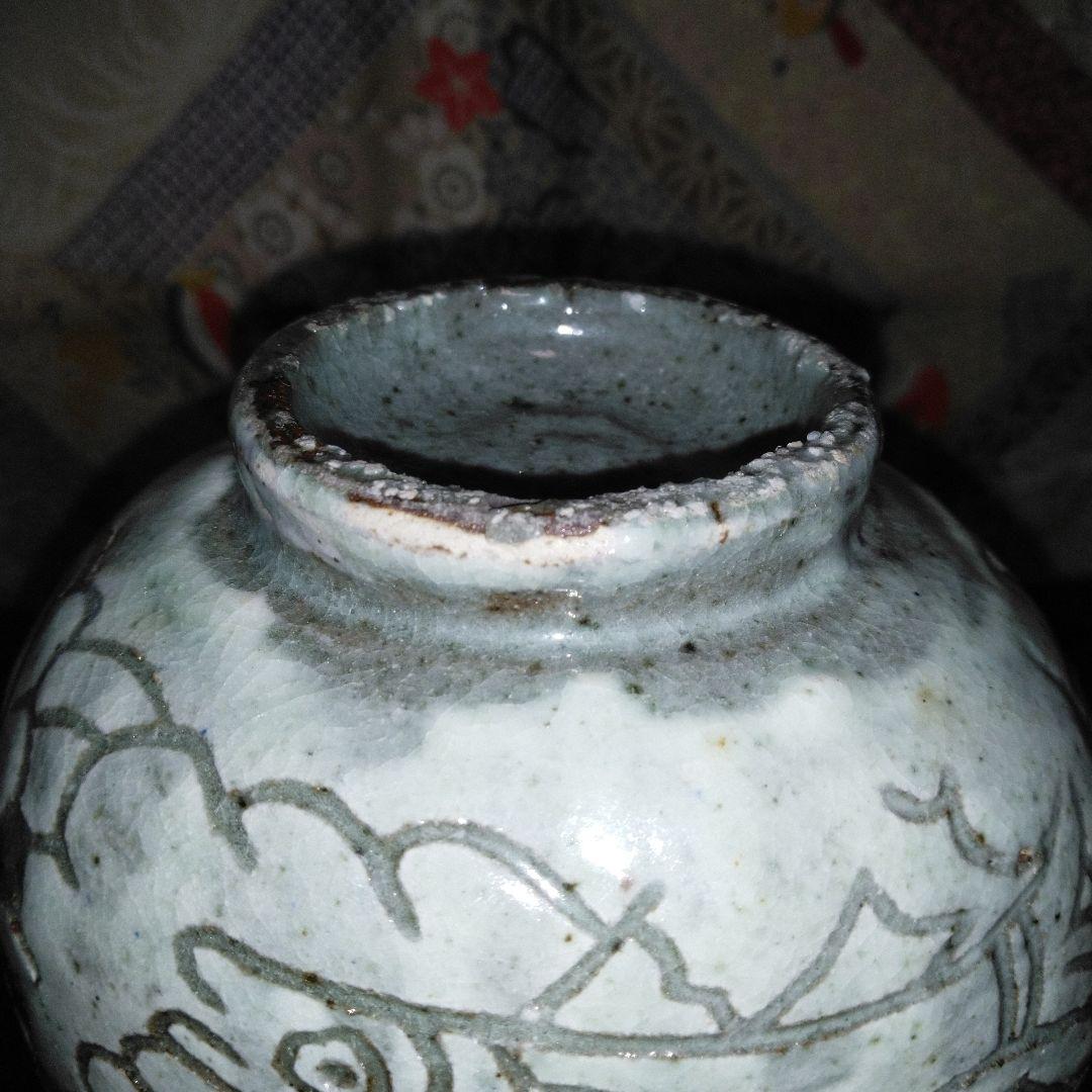 NO406 粉青沙器　魚絵壺　韓国陶器