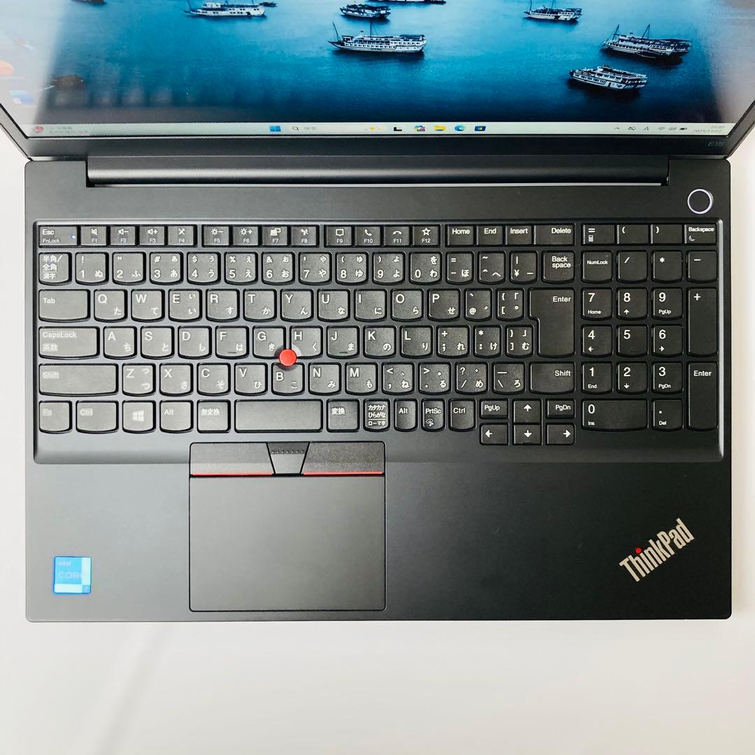 i7 メモリ16GB 11世代 ノートパソコン Windows11 Lenovo