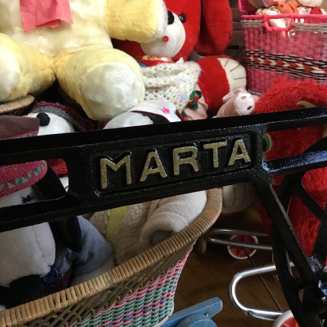 ※アンティーク※MARTA足踏みミシン脚のテーブル