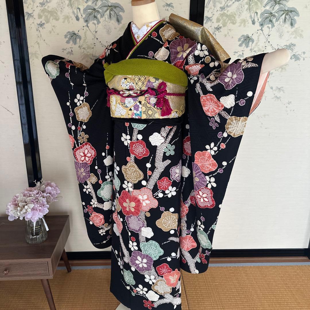 梅模様が可愛らしい♡振袖フルセット　成人式前撮り