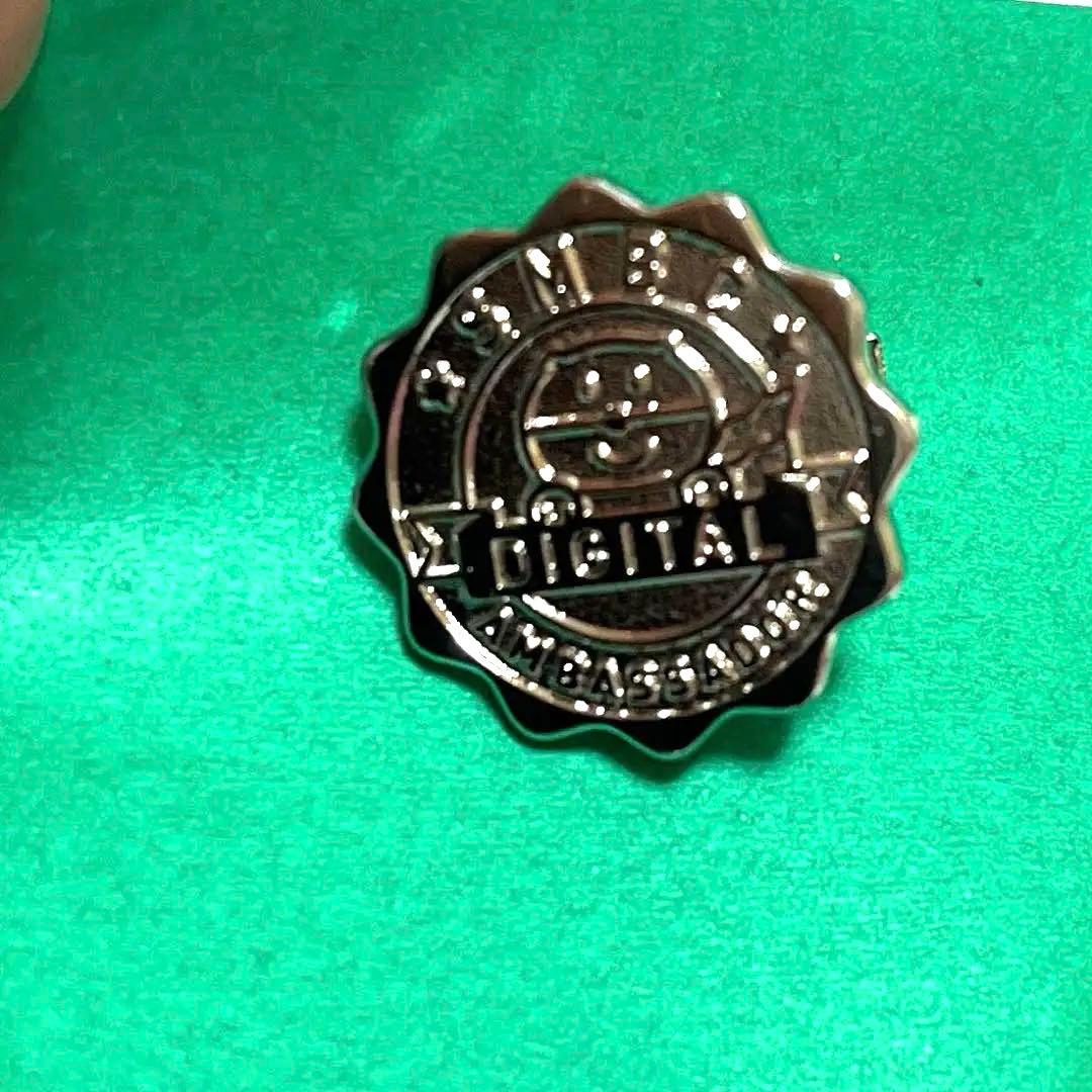 ミドすけ　バッジ　クリップ　ミドスケ　みどすけ　黒　ボールペン　ゼブラ　サラサ