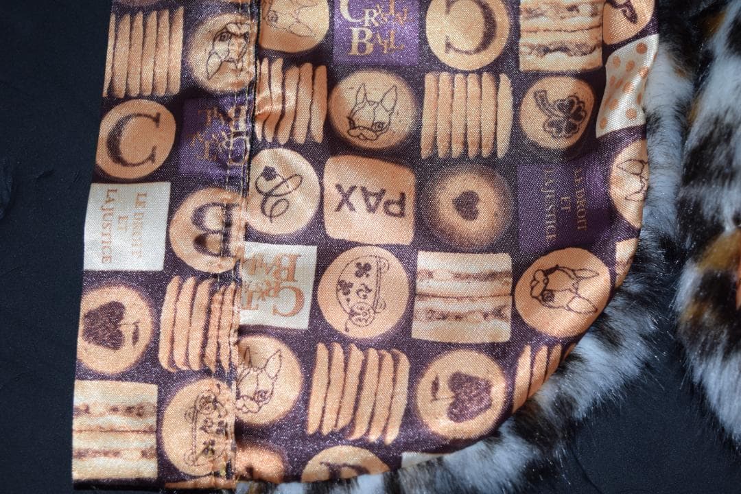 【希少】CRYSTAL BALL（クリスタボール）　犬用ダウン