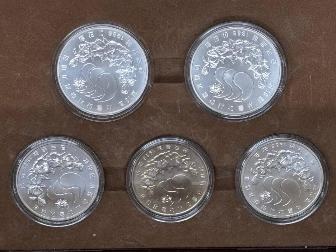 【美品】⭐️1986年　記念硬貨5枚セット　ソウル　オリンピック　銀貨　貨幣