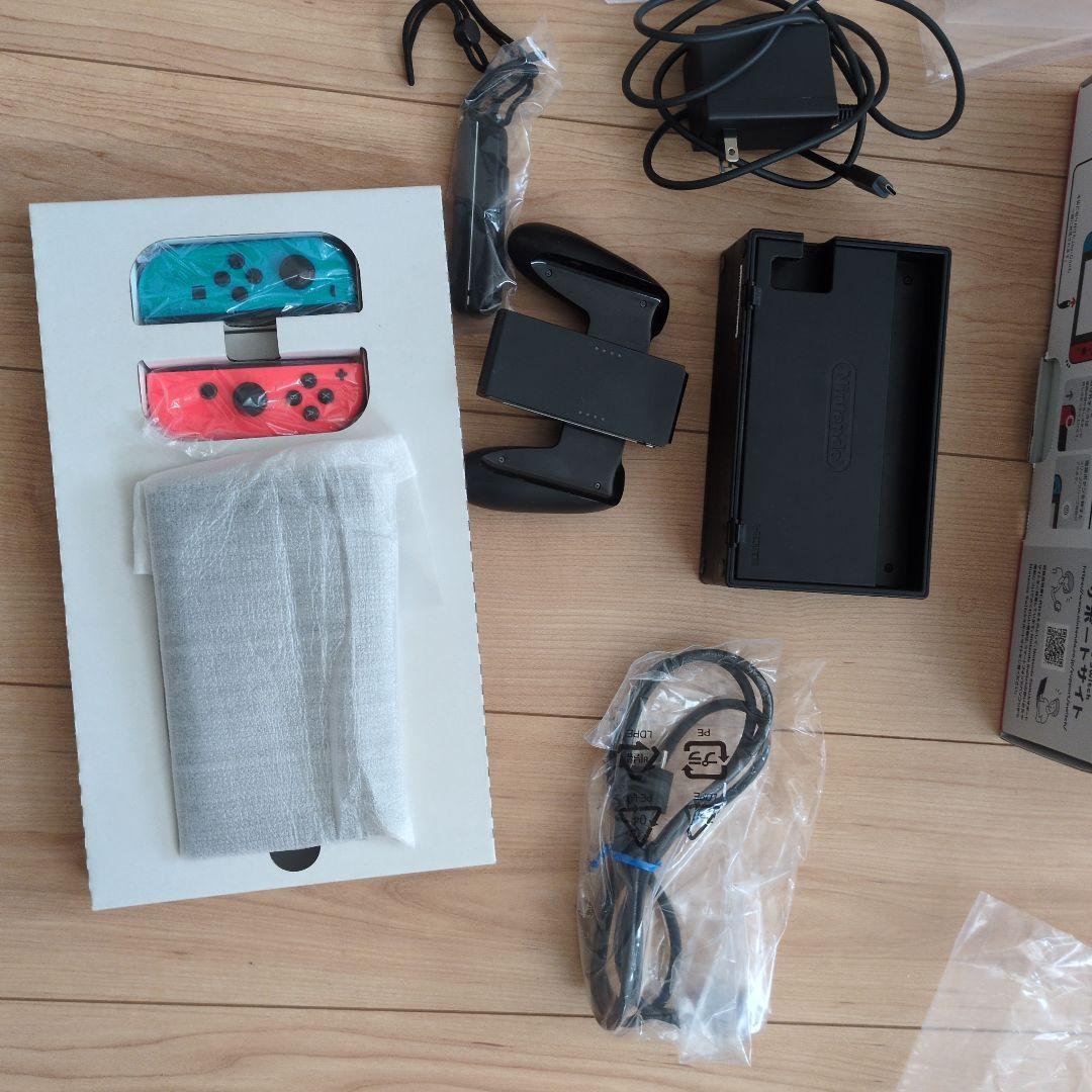 Nintendo Switch 本体 ネオンブルー/ネオンレッド