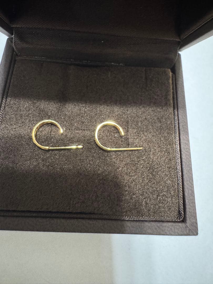 オレフィーチェ　K18 リズ ピアス　YG 中古