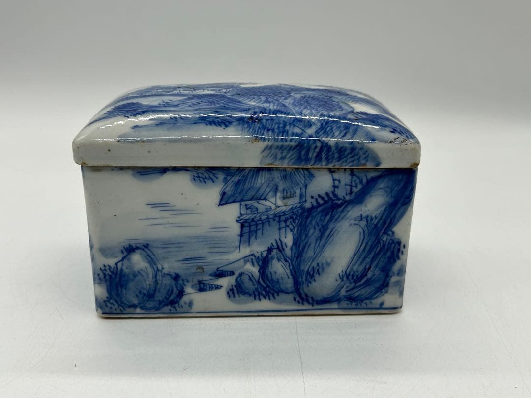 時代　染付山水紋蓋物　送料込み0410