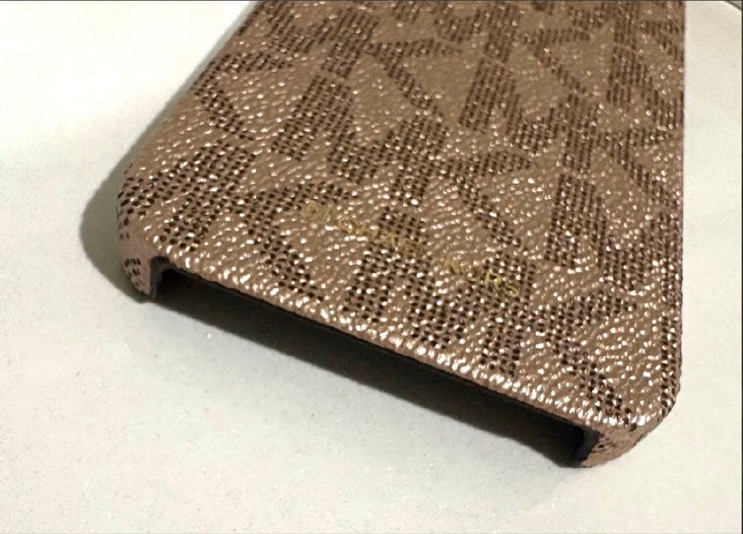 ☘️値引き大歓迎☘️正規品マイケルコースiPhone13 対応 ケース ローズ ロゴ