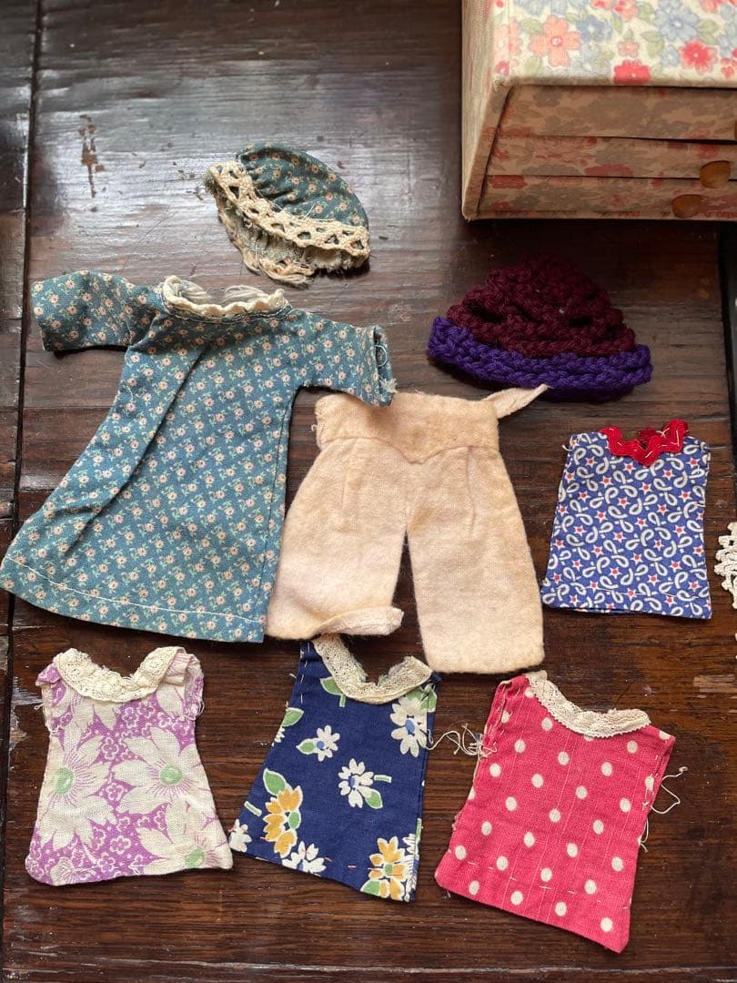 SALE‼️アンティークビスクドール　ドレスセット付き