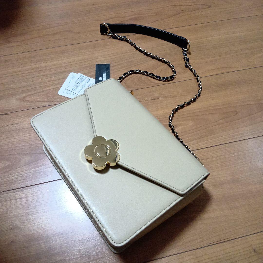 マリークワント　ベージュ アクセントメタルデイジー　ショルダーバッグ　新品