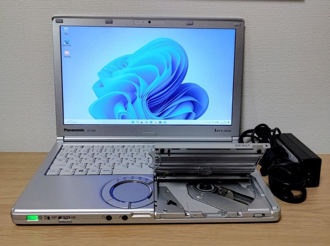 Panasonic Let’s note i7 メモリ16GB SSD512GB