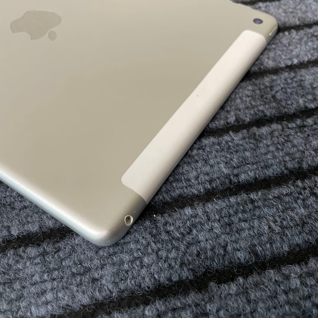 25【早い者勝ち】 iPad 8世代 32GB シルバー