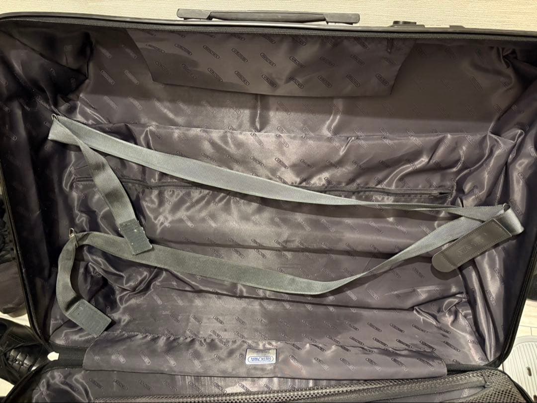 RIMOWA ESSENTIAL チェックインL 85Lブラック キャリーケース