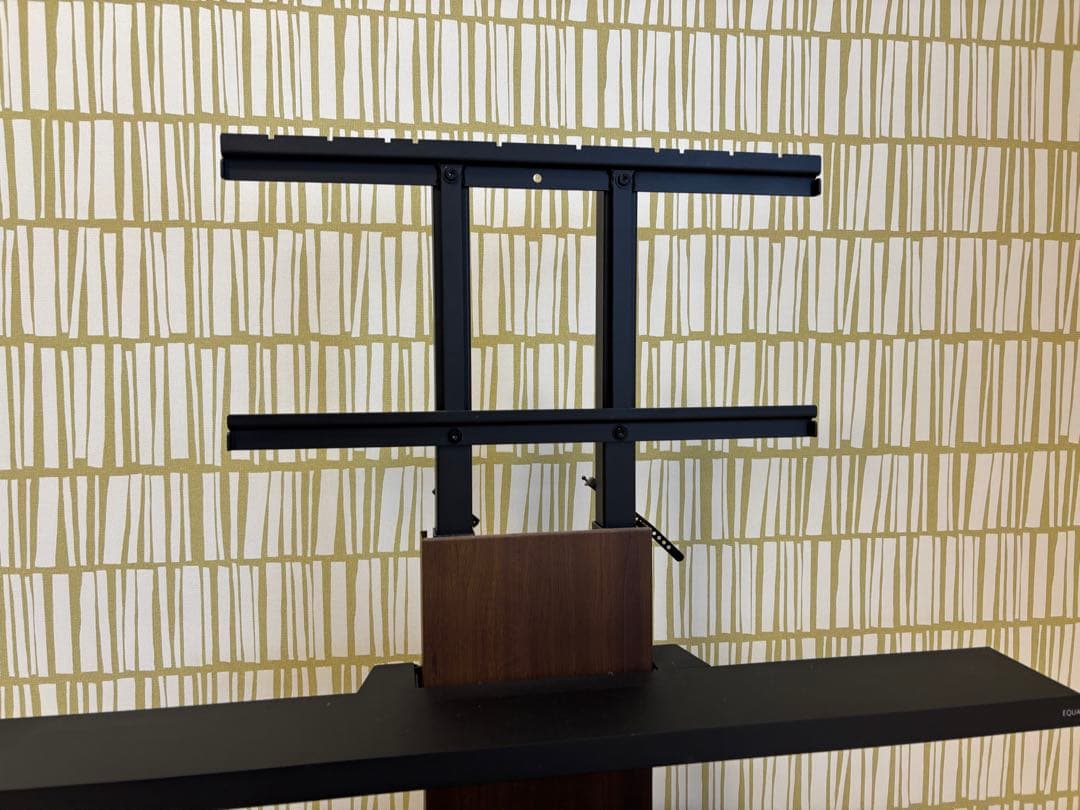 EQUALS WALL V3 ロー32V〜80V スタンド＋サウンドバー