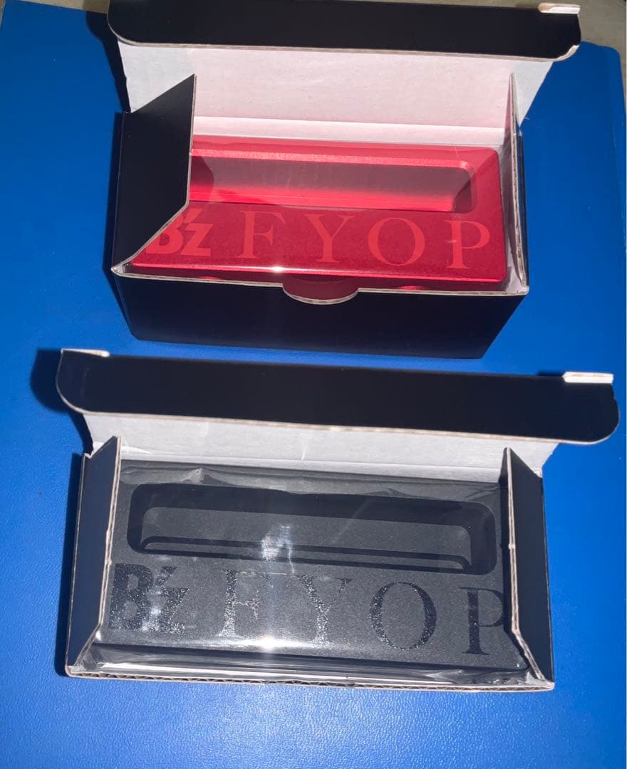 2個＜RED＞＜BLCK＞メタルスマートフォンスピーカー　B'z FYOP