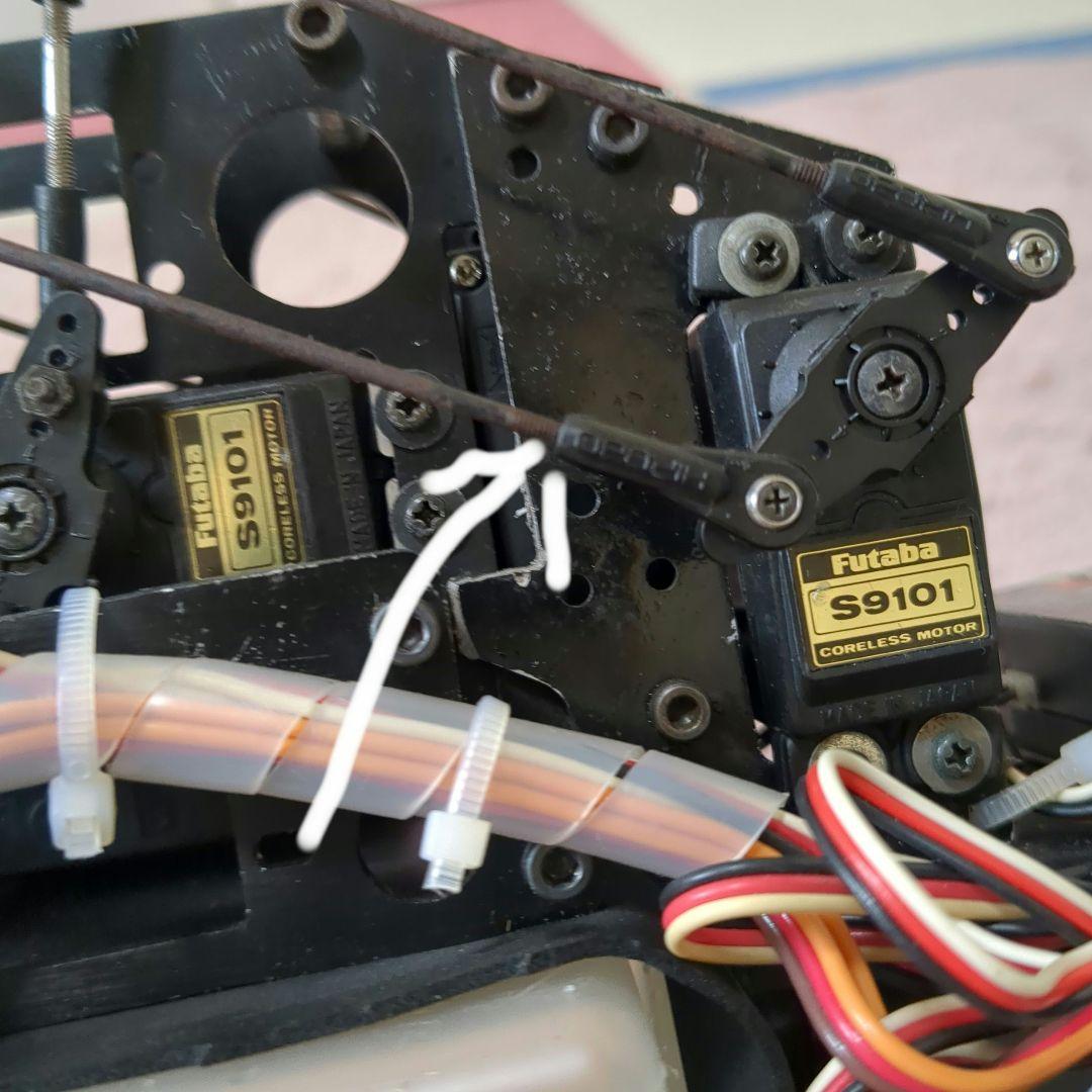 ヒロボーHirobo Shuttle RG RCヘリコプター ［中古品]