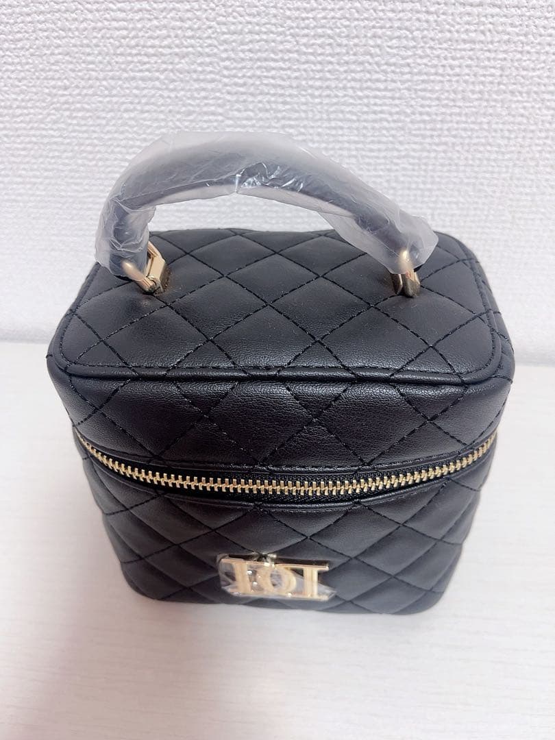 ダーリッチ スクエア スクエア ミニバッグ