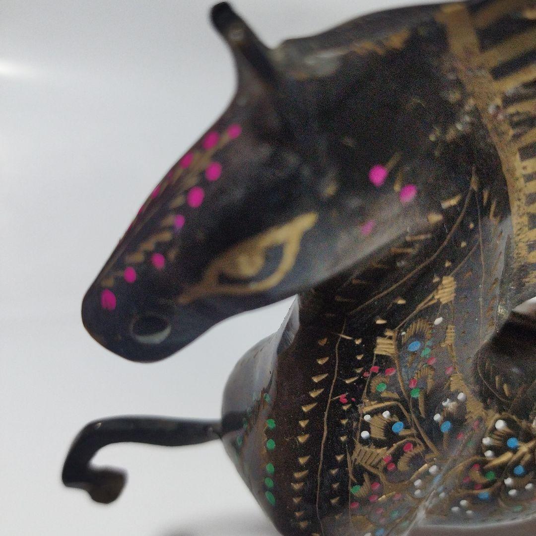 アンテーク　装飾的な金属製馬の彫刻