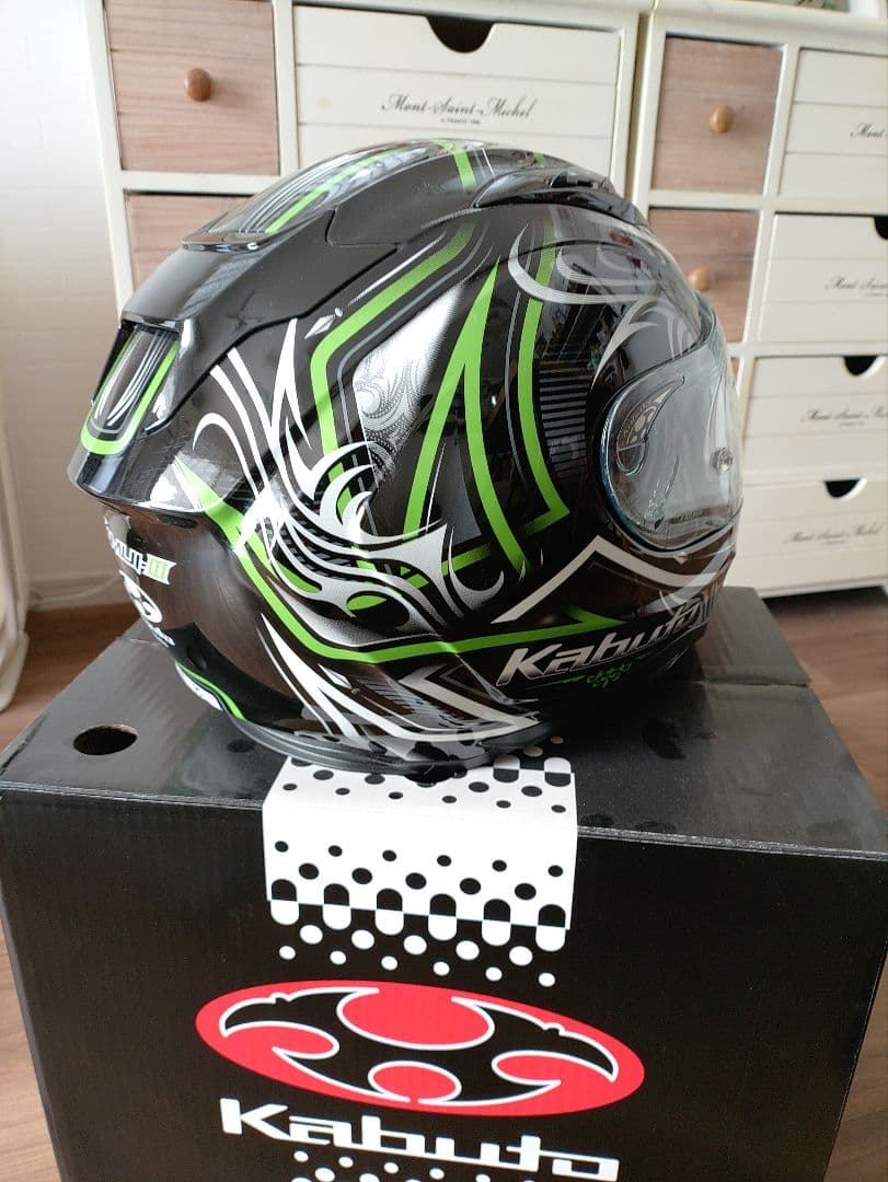 Kabuto フルフェイスヘルメット ブラック/グリーン