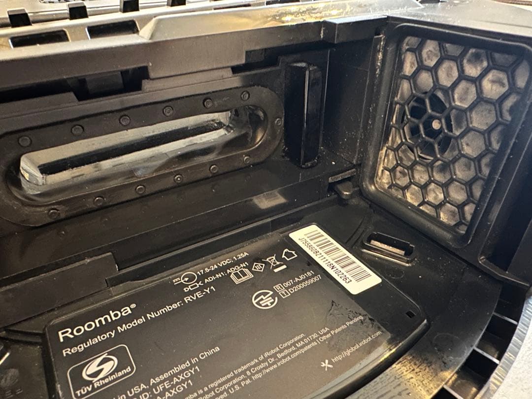 Roomba j7+ ルンバ　ロボット 掃除機