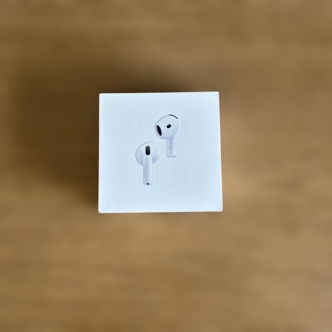【美品】AirPods 4 アクティブノイズキャンセルワイヤレスイヤホン ケース