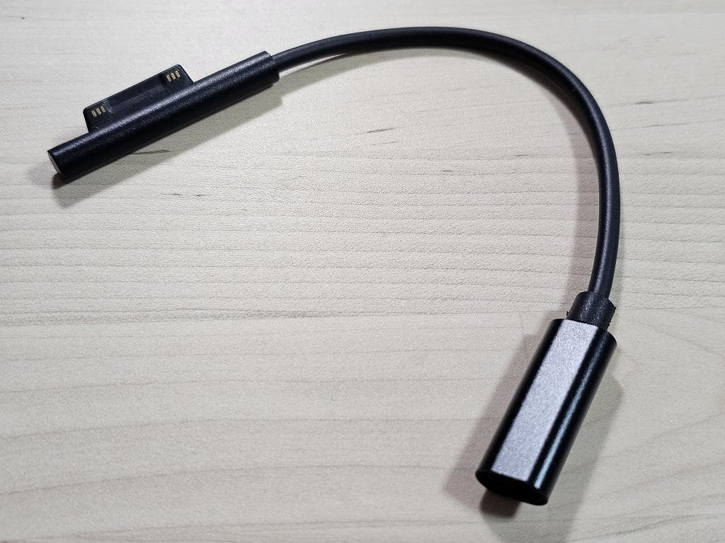 Surface Pro 9 WiFiモデル（専用キーボード・マウス付き）