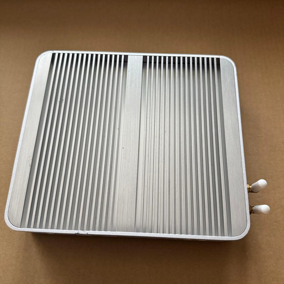 ファンレスMini PC i5-7267U 4GB SSD256GB