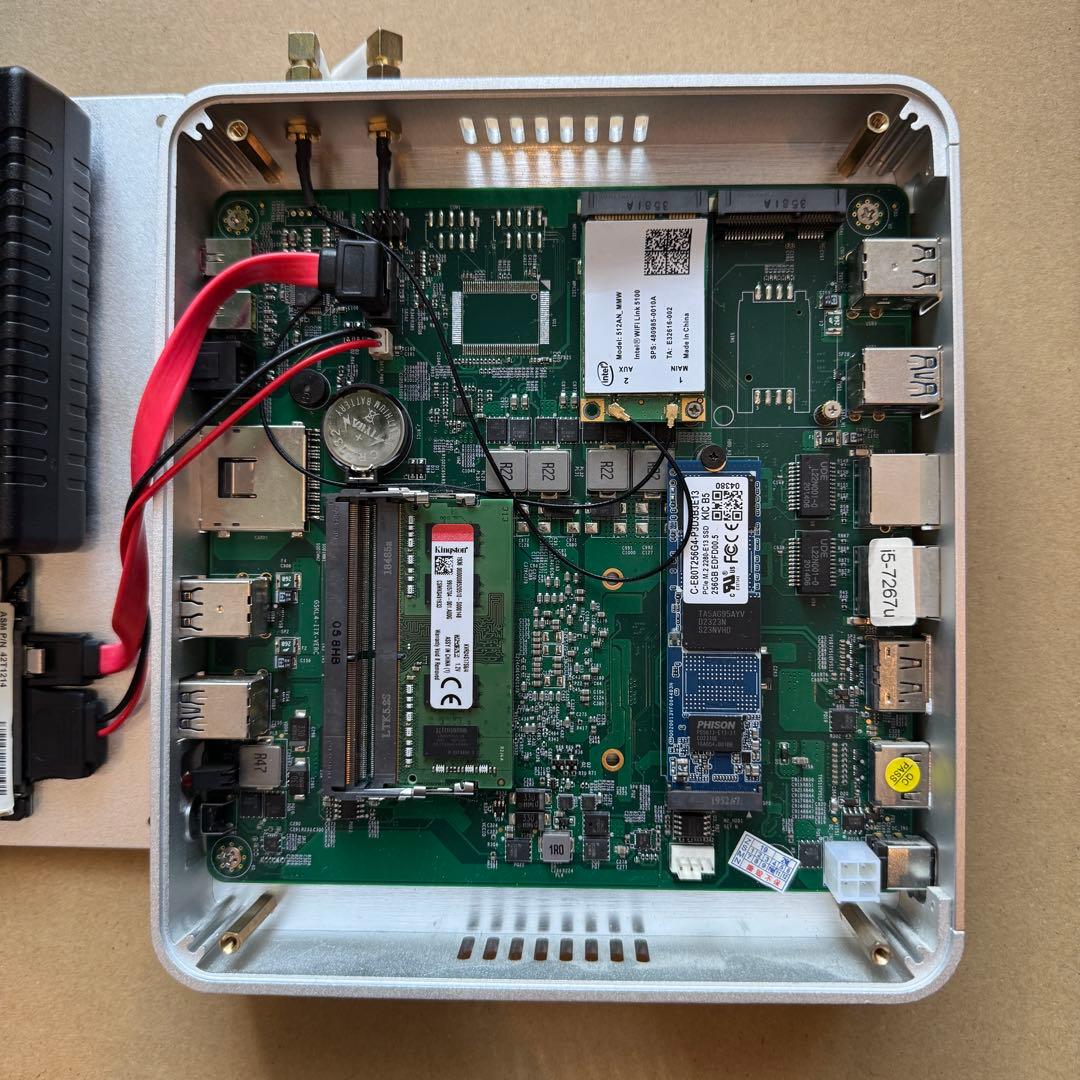 ファンレスMini PC i5-7267U 4GB SSD256GB