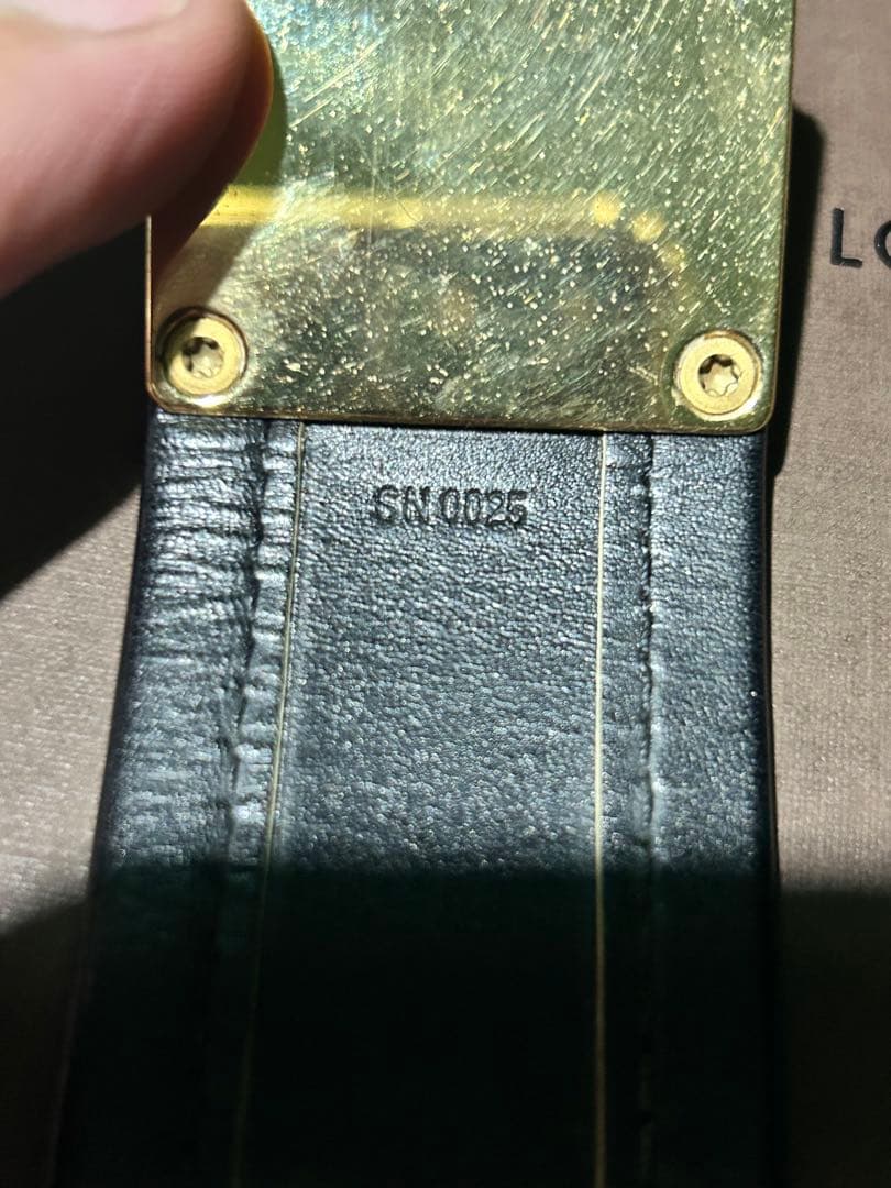 【中古美品】ルイ・ヴィトン ブラスレ セリュールM92750バングル 黒革