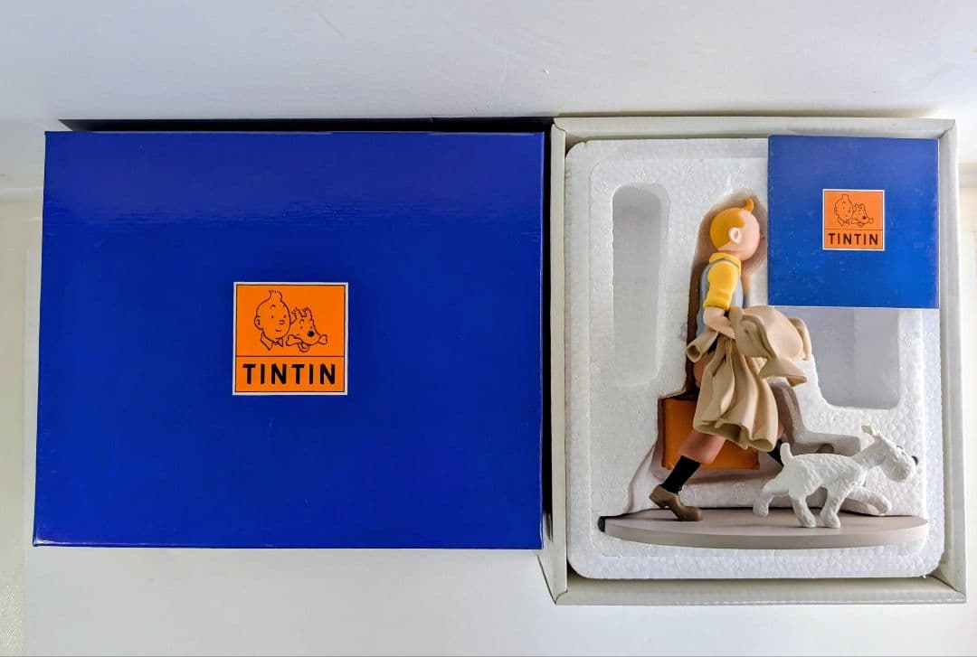 〈タンタンの冒険TINTIN&Yレジンフィギュアモデル フランス製〉