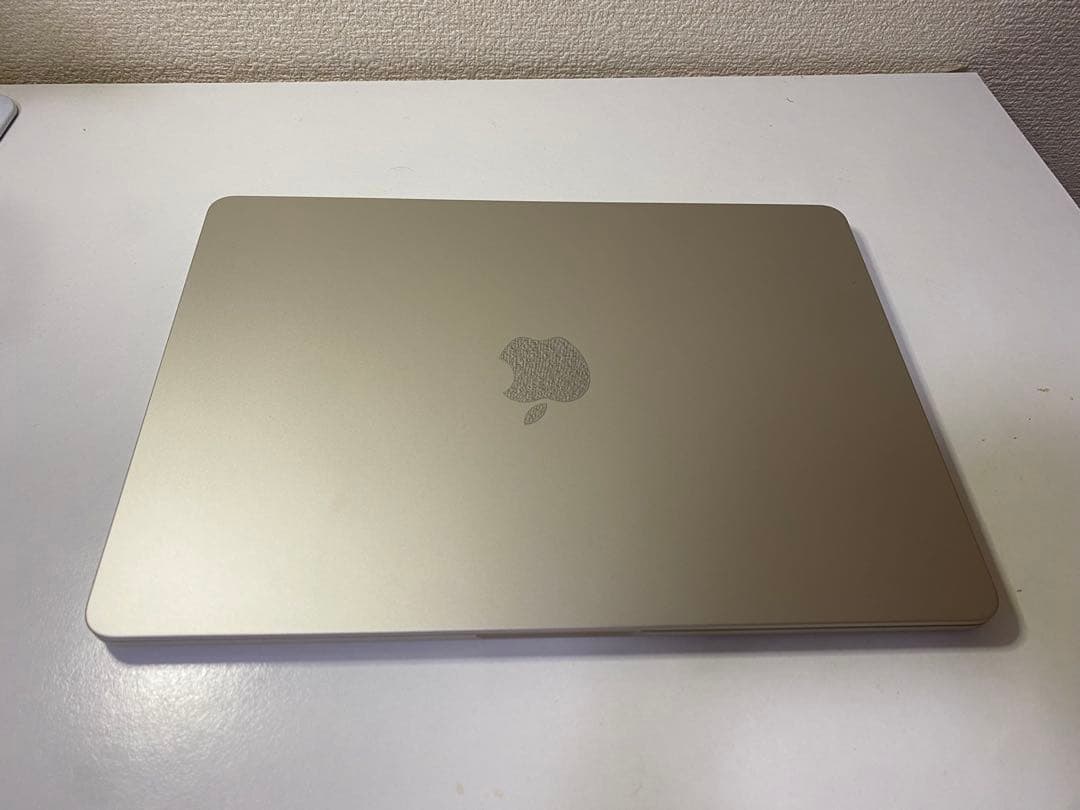 土日限定値引き中　Apple MacBook air m2