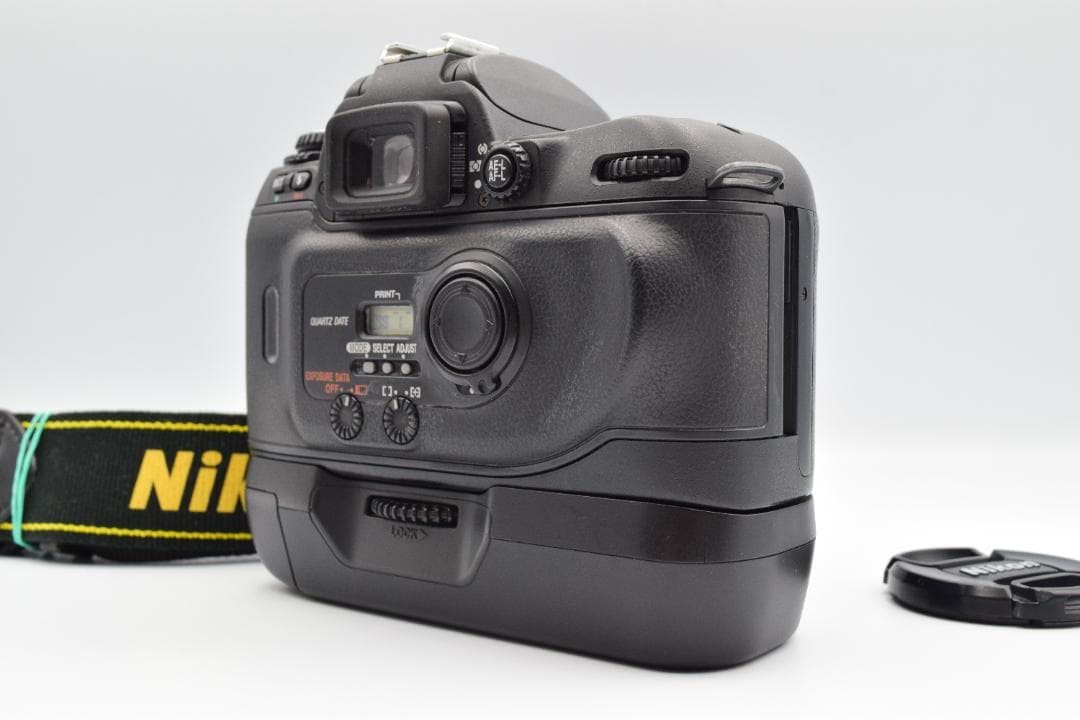 フィルムカメラ Nikon F80S AF NIKKOR 35-70mm