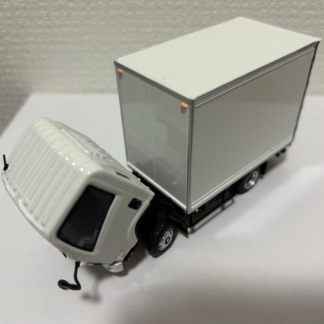 いすゞエルフ1/43スケールモデル2台セット