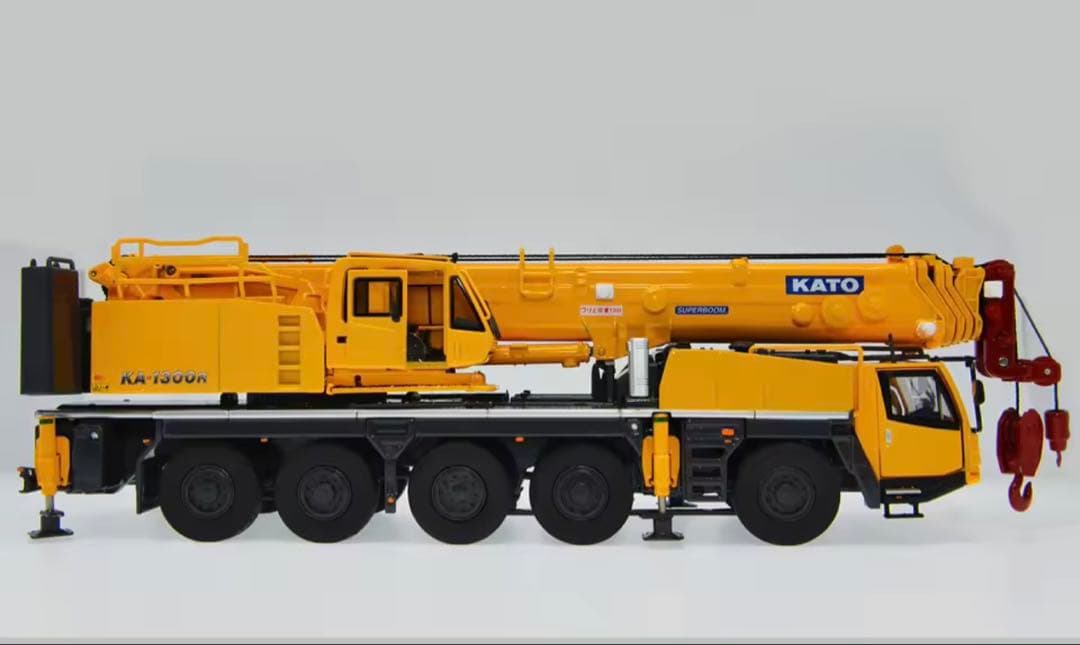 1:50 スケール日本 KATO KA1300 トラッククレーン モデル