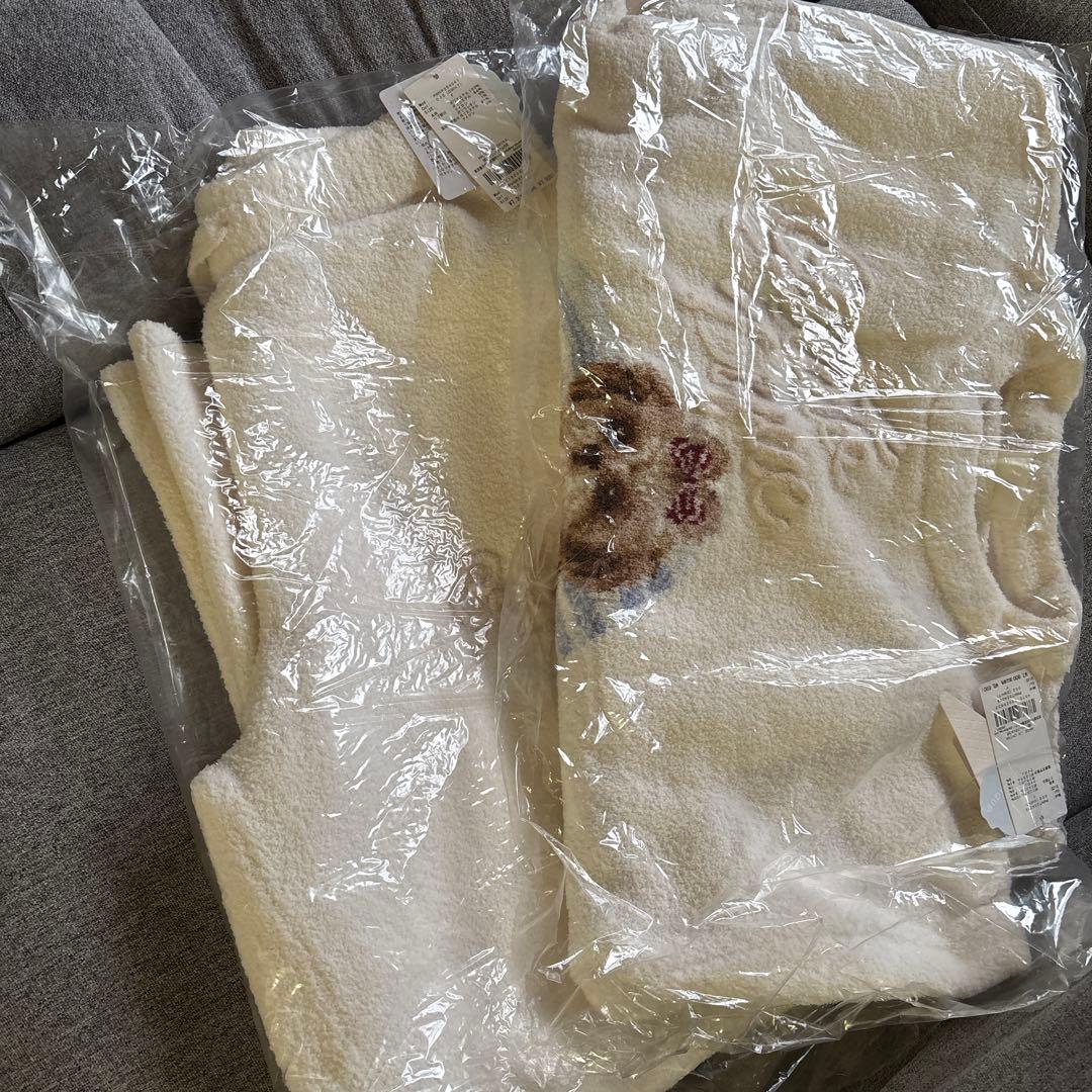 ♡新品タグ付き♡ ジェラピケシーズージャガードプルオーバー&ベビモコロングパンツ