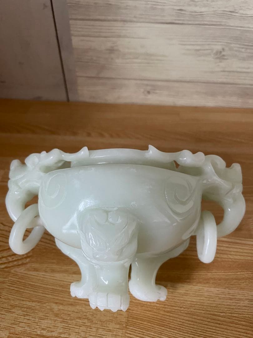 稀少中国特大天然翡翠香炉 和田玉 ？翡翠 ？年代品 重1.2kg美品